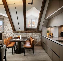 Luxury 3 Bedroom Villa with Jacuzzi, Sauna and Gym in Dubrovnik Old Town, Sleeps 6